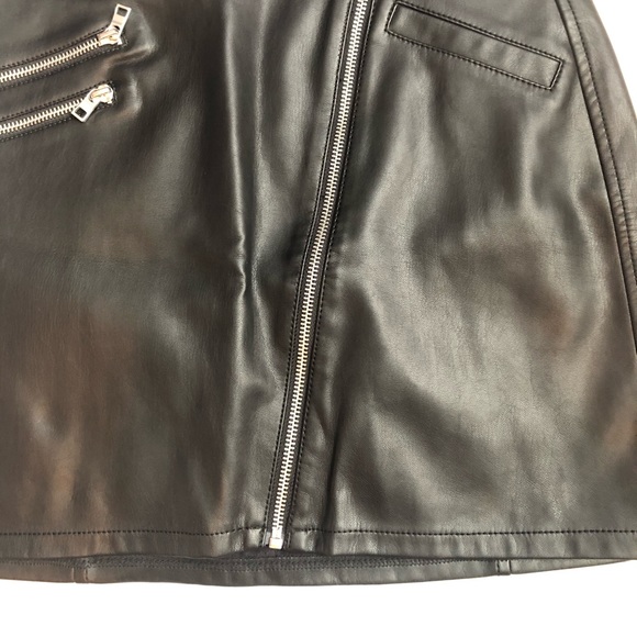 Express Faux Leather Mini Skirt - Picture 4 of 8